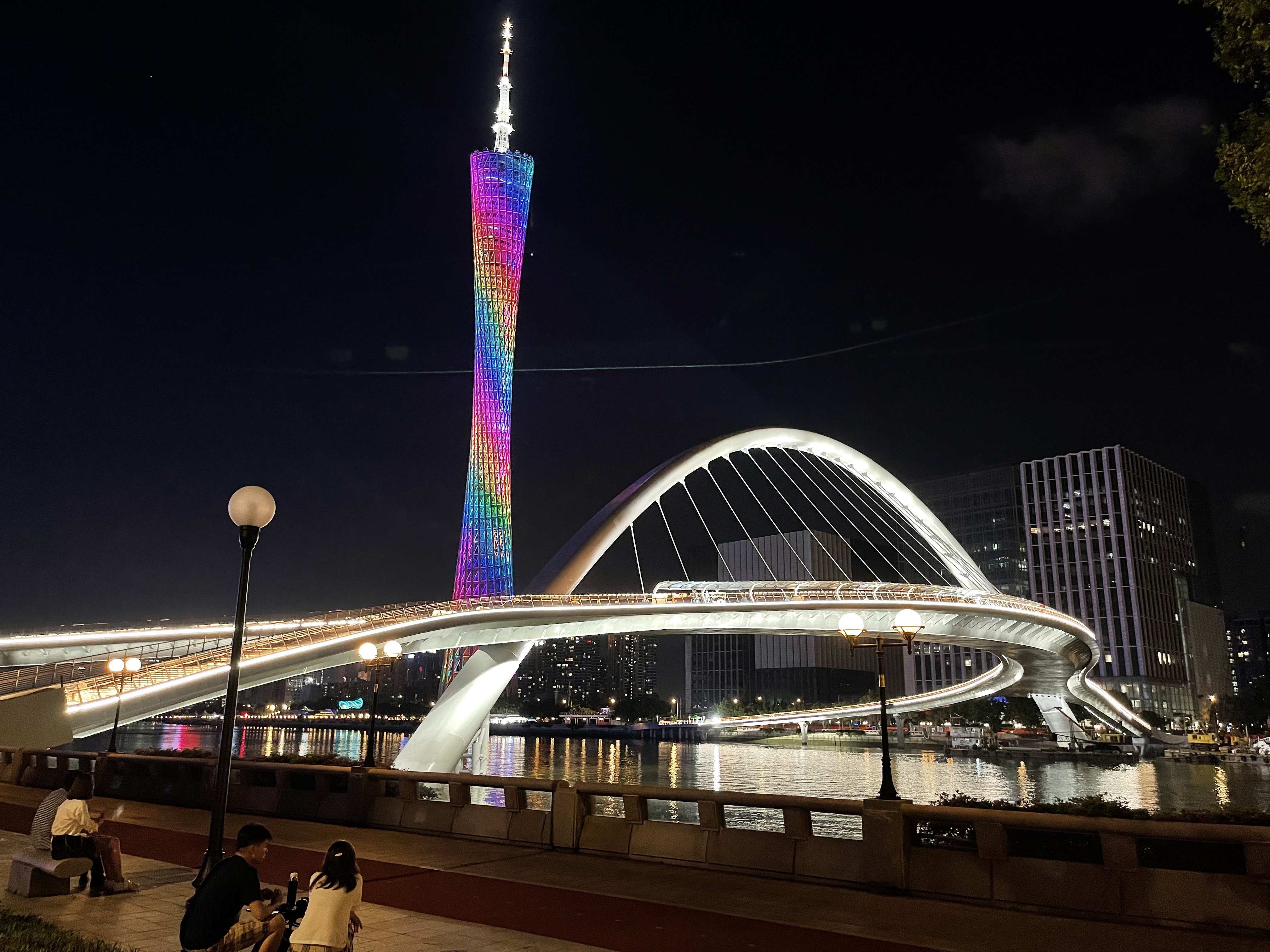 1.3.3，海心沙人行天橋.jpg