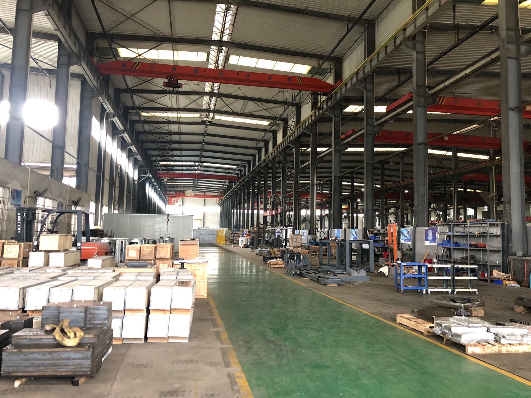 2018年1月，自建工廠投入使用，開(kāi)始組建生產(chǎn)團(tuán)隊(duì)